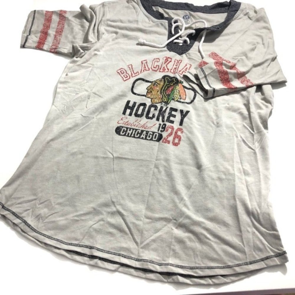 NWOT Women's Chicago Blackhawks Shirt